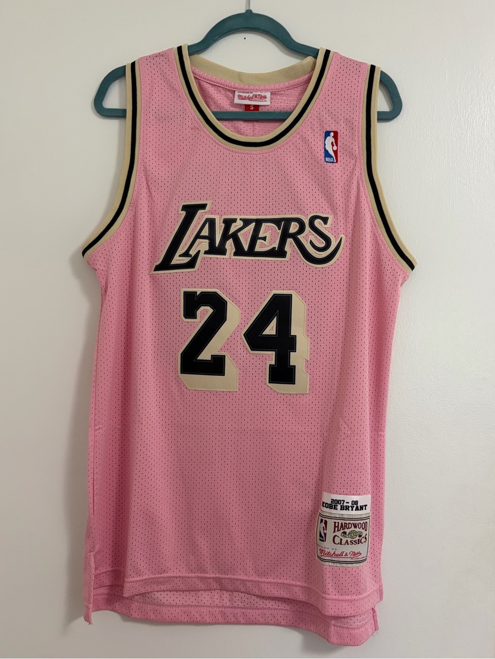 Mitchell & Ness Pink Los Angeles Lakers #24 Swingman Jersey